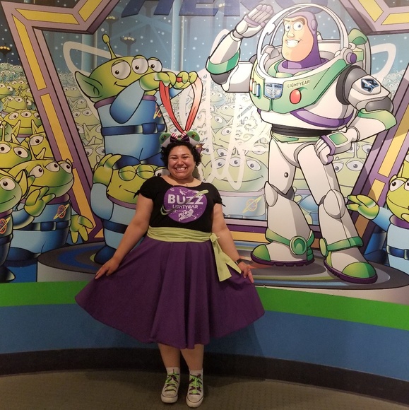 Meet your Posher, Randi - Picture 1 of 1